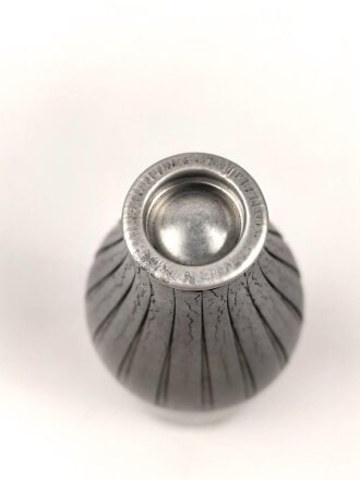 "Motoren- Oel der Wehrmacht" Original gefüllte Pappdose der Firma " WIFO"