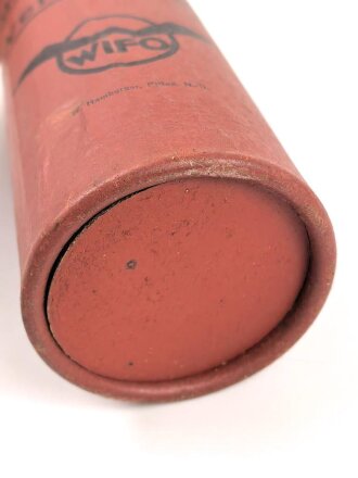 "Motoren- Oel der Wehrmacht"  rote Pappdose der Firma " WIFO"