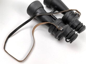 Kriegsmarine, Doppelfernrohr DF 7 x 50 , Hersteller beh. Sehr guter Zustand, die Gummiarmierung weich, Durchsicht leicht verunreinigt. Der Behälter aus Ersatzmaterial in gutem Zustand
