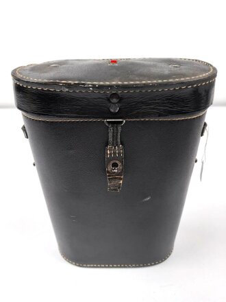 Kriegsmarine, Doppelfernrohr DF 7 x 50 , Hersteller beh. Sehr guter Zustand, die Gummiarmierung weich, Durchsicht leicht verunreinigt. Der Behälter aus Ersatzmaterial in gutem Zustand