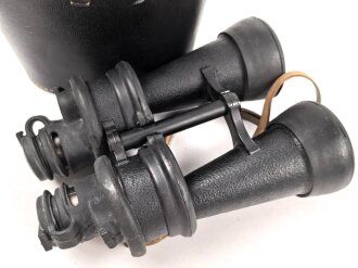 Kriegsmarine, Doppelfernrohr DF 7 x 50 , Hersteller beh. Sehr guter Zustand, die Gummiarmierung weich, Durchsicht leicht verunreinigt. Der Behälter aus Ersatzmaterial in gutem Zustand