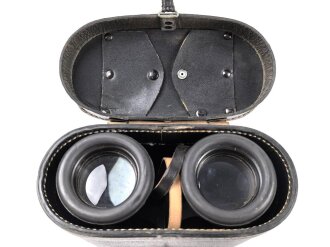 Kriegsmarine, Doppelfernrohr DF 7 x 50 , Hersteller beh. Sehr guter Zustand, die Gummiarmierung weich, Durchsicht leicht verunreinigt. Der Behälter aus Ersatzmaterial in gutem Zustand