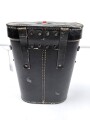 Kriegsmarine, Doppelfernrohr DF 7 x 50 , Hersteller beh. Sehr guter Zustand, die Gummiarmierung weich, Durchsicht leicht verunreinigt. Der Behälter aus Ersatzmaterial in gutem Zustand