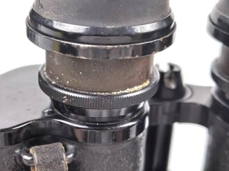 Kriegsmarine, Dienstglas 7 x 50 , Hersteller blc. Glasklare Durchsicht, keine Strichplatte. Gummiringe weich. Gehälter ebenfalls in sehr gutem Zustand, lediglich der Trageriemen mit Altersspuren.