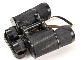 Dienstglas 7 x 50 Wehrmacht, Hersteller bmk. Guter Gesamtzustand, rechts Durchsicht leicht neblig, Strichplatte deutlich,