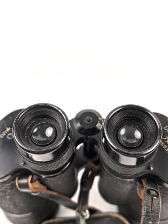 Dienstglas 7 x 50 Wehrmacht, Hersteller bmk. Guter Gesamtzustand, rechts Durchsicht leicht neblig, Strichplatte deutlich,
