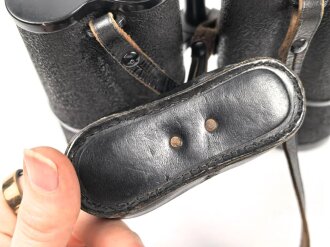 Dienstglas 7 x 50 Wehrmacht, Hersteller bmk. Guter Gesamtzustand, rechts Durchsicht leicht neblig, Strichplatte deutlich,