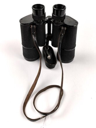 Dienstglas 7 x 50 Wehrmacht, Hersteller bmk. Guter Gesamtzustand, rechts Durchsicht leicht neblig, Strichplatte deutlich,