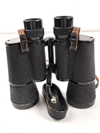 Dienstglas 7 x 50 Wehrmacht, Hersteller bmk. Guter Gesamtzustand, rechts Durchsicht leicht neblig, Strichplatte deutlich,