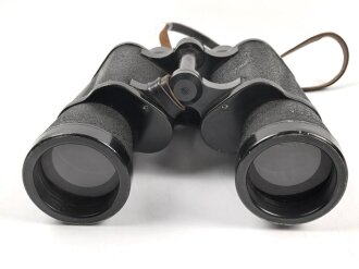 Dienstglas 7 x 50 Wehrmacht, Hersteller bmk. Guter Gesamtzustand, rechts Durchsicht leicht neblig, Strichplatte deutlich,