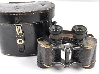 Dienstglas 6 x 30 Wehrmacht, Frühes Stück von Busch Rathenow. Getragenes Stück in gutem Gesamtzustand, klare Durchsicht, Strichplatte deutlich. In gut erhaltenem, frühen Behälter, dieser ebenfalls von Busch Rathenow.