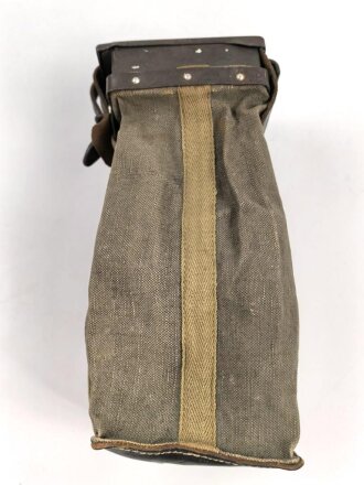 MG34/42 Gurtsack für Fahrzeuge , sehr guter Zustand,