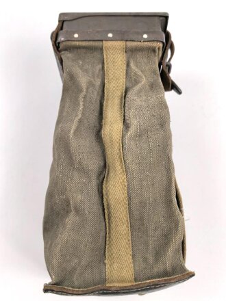 MG34/42 Gurtsack für Fahrzeuge , sehr guter Zustand,