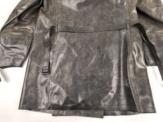 Schwerer Gasschutzanzug , Jacke und Hose aus weichem Gummi, Hersteller Continental. Ein Hosenträger fehlt, sonst guter Zustand