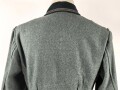 Feldbluse Modell 1936 für einen Angehörigen des Heeres. Ungetragenes Kammerstück von 1939, Brustadler und Kragenspiegel original vernäht, Im Bereich der linken Brust einige kleine Löcher , sonst einwandfrei