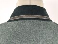 Feldbluse Modell 1936 für einen Angehörigen des Heeres. Ungetragenes Kammerstück von 1939, Brustadler und Kragenspiegel original vernäht, Im Bereich der linken Brust einige kleine Löcher , sonst einwandfrei