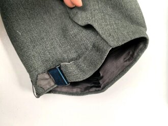 Sturmgeschütz Hose für Angehörige des Heeres. Eigentumstück aus italienischem Tuch, in sehr gutem Zustand