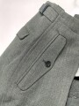 Sturmgeschütz Hose für Angehörige des Heeres. Eigentumstück aus italienischem Tuch, in sehr gutem Zustand