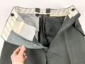 Sturmgeschütz Hose für Angehörige des Heeres. Eigentumstück aus italienischem Tuch, in sehr gutem Zustand