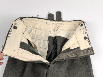 Waffen SS, Hose für Mannschaften Modell 1943. Ungetragenes Kammerstück in sehr gutem Zustand