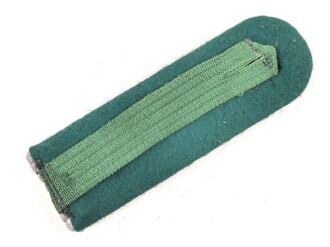 Einzelnes Schulterstück für einen Offizier in der Heeresverwaltung der Wehrmacht. Späte Ausführung