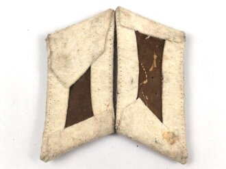 Heer, Paar Kragenspiegel für einen Offizier der Infanterie, Ausführung für den Waffenrock . Leicht getragenes Paar