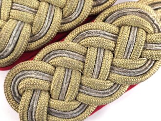 Paar Schulterstücke für einen General der Wehrmacht, ältere Sammleranfertigung