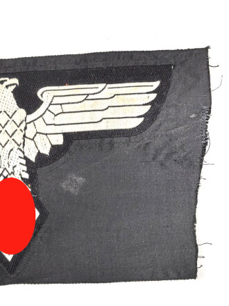 Sporthemdadler für Angehörige im N.S. Studentenbund. Flügelspannweite 13,5xm