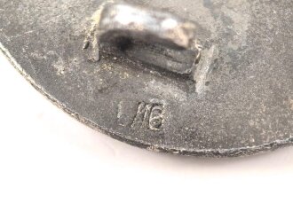 Verwundetenabzeichen silber, Zink, Hersteller "4" auf der Nadel und "L/16" unter dem Gegenhaken für Steinhauer & Lück