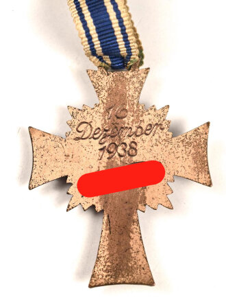 Ehrenkreuz der Deutschen Mutter in bronze an langem Band