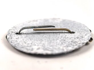 Kraftfahrbewährungsabzeichen in Gold mit Gegenplatte in in der originalen Chellophantüte