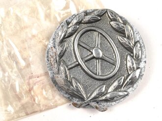 Kraftfahrbewährungsabzeichen in silber mit Gegenplatte, anbei die originale Chellophantüte