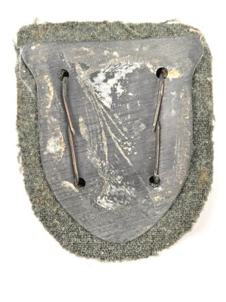 Krimschild 1941/42 , Zink bronziert,  Getragenes Stück