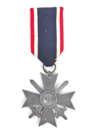 Kriegsverdienstkreuz 2. Klasse mit Schwertern, Zink, am Band