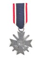 Kriegsverdienstkreuz 2. Klasse mit Schwertern, Zink, am Band