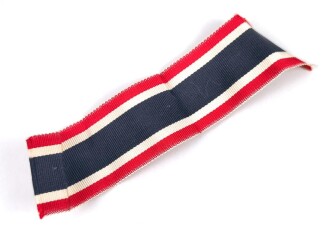 Kriegsverdienstkreuz 2. Klasse mit Schwertern ,ein Band beiliegend