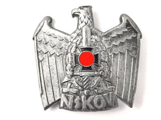 NSKOV Mützenabzeichen , Zink versilbert, das Zentrum lackiert