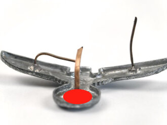 Adler für eine Schirmmütze für  Hitlerjugend Führer, Zink versilbert