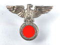 SA, Mützenadler für die Schaftmütze, Buntmetall, das Hakenkreuz zu etwa 90% geschwärzt, leicht verboge n