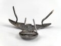 SA, Mützenadler für die Schaftmütze, Buntmetall, das Hakenkreuz zu etwa 90% geschwärzt, leicht verboge n