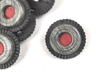 Kaiserreich, 1. Weltkrieg und frühe Wehrmacht. Kokarde für eine Schirmmütze. Sie erhalten ein ( 1 ) Stück aus altem Herstellerbestand