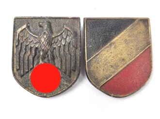 Satz Abzeichen für den Tropenhelm des Heeres. Ungereinigt