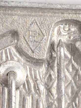 Adlerschild für den Tropenhelm des Heeres. Aluminium