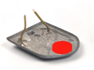 Adlerschild für den Tropenhelm des Heeres. Zink, ein Splint fehlt