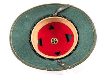 Tropenhelm für Angehörige des Heeres. Guter Gesamtzustand, Kopfgrösse 54,  Ausführung in Filz, datiert 1942