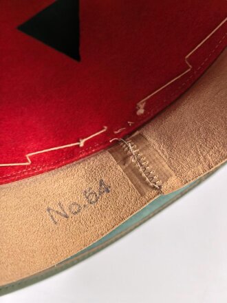 Tropenhelm für Angehörige des Heeres. Guter Gesamtzustand, Kopfgrösse 54,  Ausführung in Filz, datiert 1942