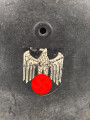 Heer, Stahlhelm Modell 1942. In allen Teilen original und zusammengehöriges Stück, das Hakenkreuz mit einem Tragebedingten Kratzer. Hersteller NS 64. Ungereinigt