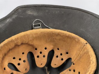 Heer, Stahlhelm Übergangsmodell Reichswehr / frühe Wehrmacht. In allen Teilen original und zusammengehöriges Stück, Ungereinigt, ET64