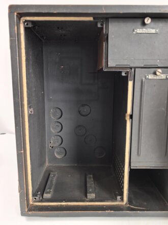 Wehrmacht Rundfunkempfänger WR1, Originallack, datiert 1941, Funktion nicht geprüft