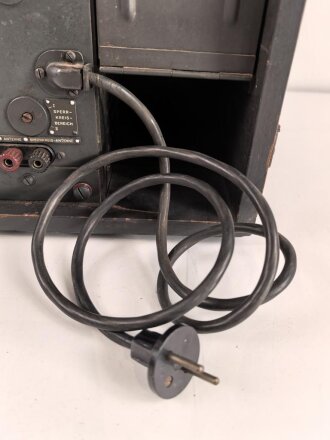 Wehrmacht Rundfunkempfänger WR1, Originallack, datiert 1941, Funktion nicht geprüft